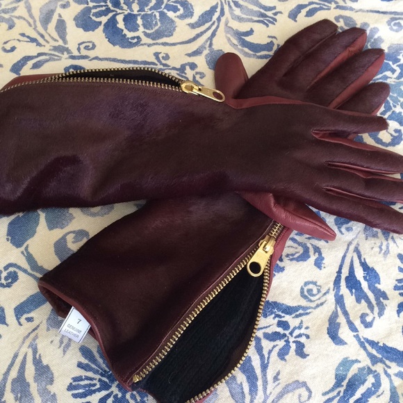 Saks Fifth Avenue Accessories - Pony hair & leather gloves